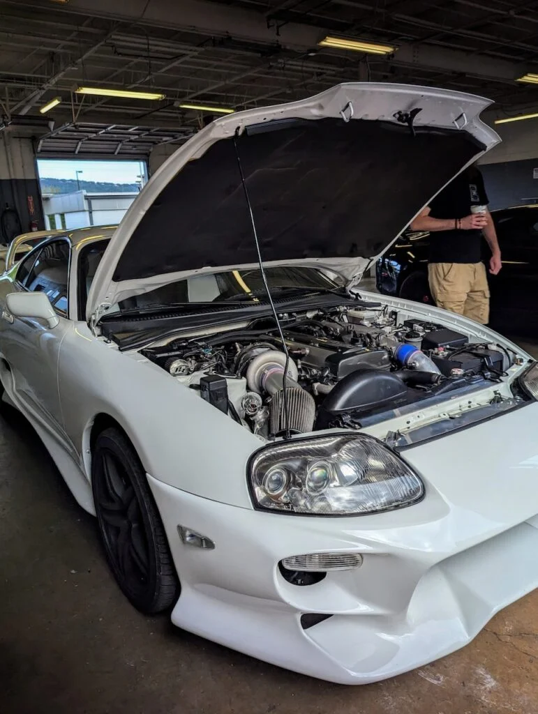 Toyota Supra - Passenger's side, front 3/4