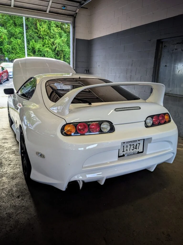 Toyota Supra - Driver's side, rear 3/4