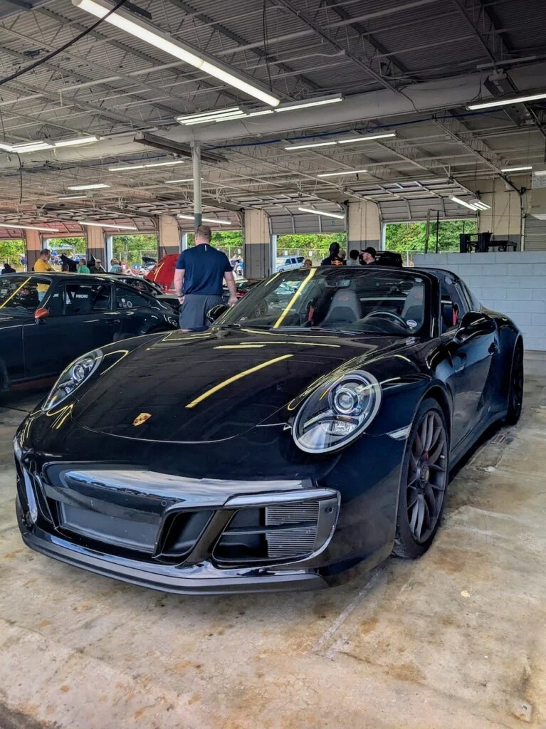 Porsche 911 Targa - Driver's side, front 3/4