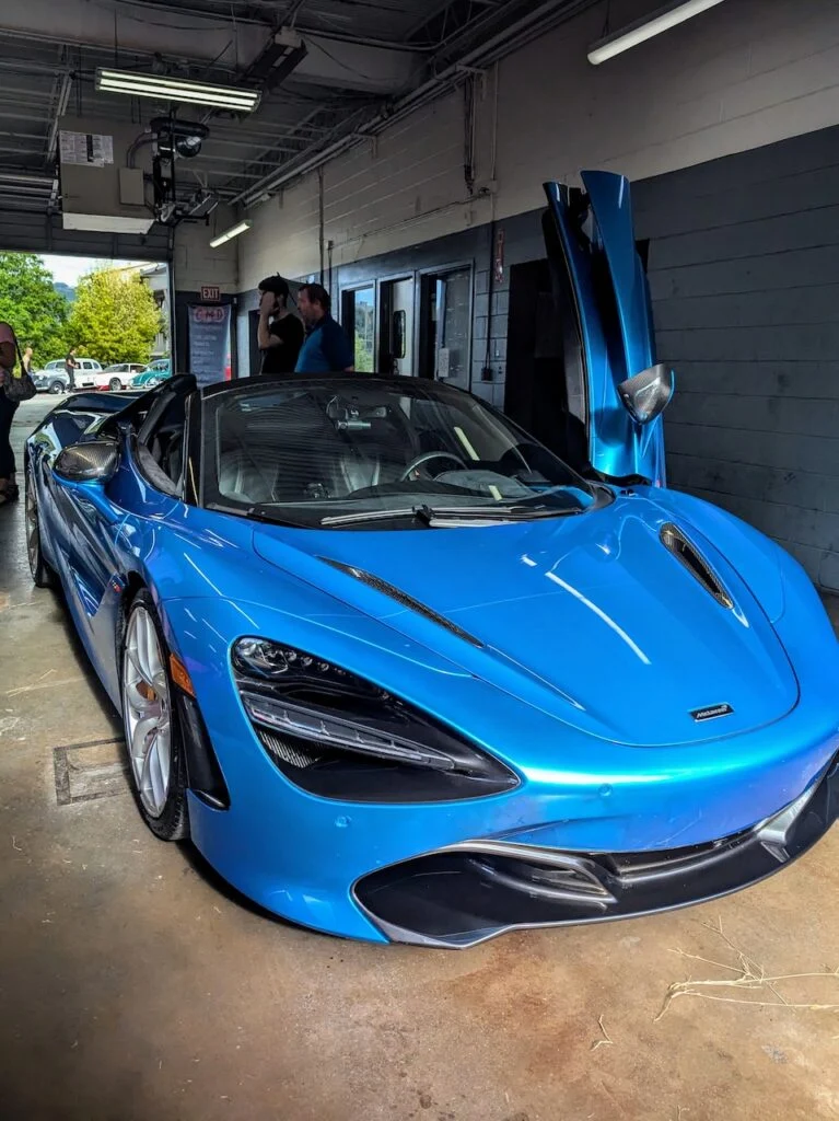 McLaren 720S - Passenger's side, front 3/4