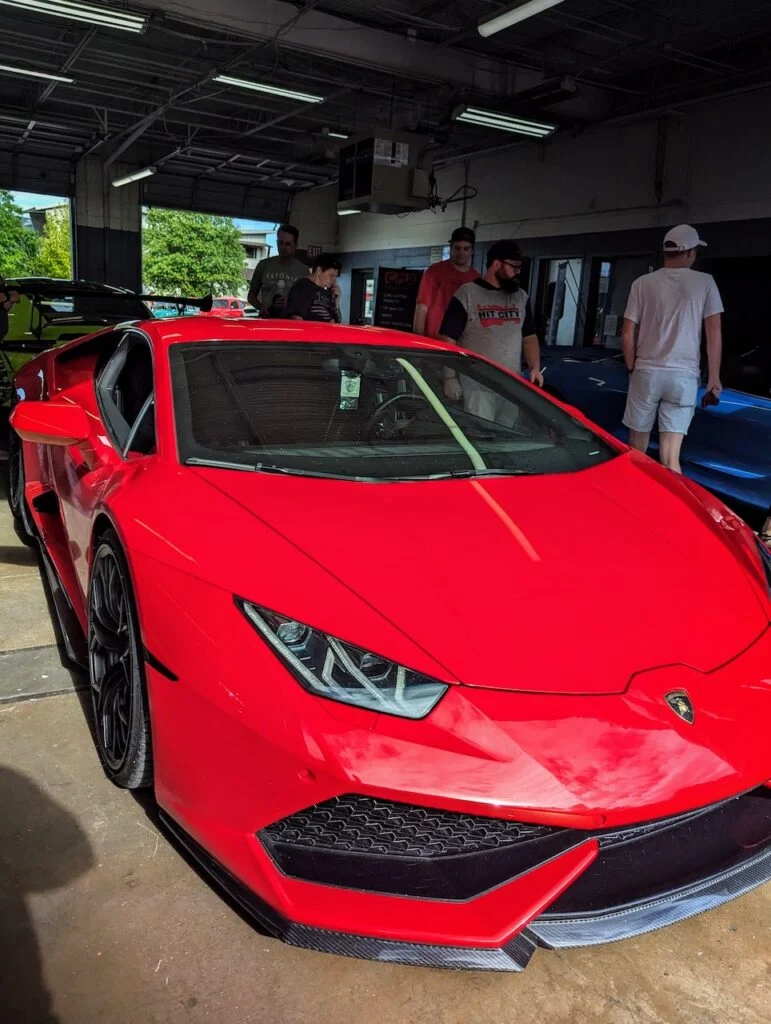 Lamborghini Huracan - Passenger's side, front 3/4