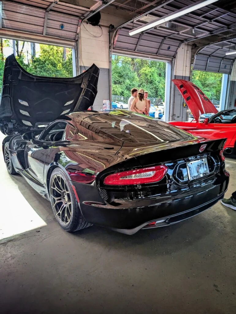 Dodge Viper - Driver's side, rear 3/4
