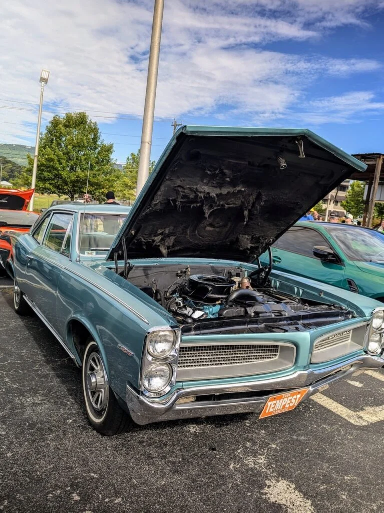 Pontiac Tempest - Passenger's side, front 3/4