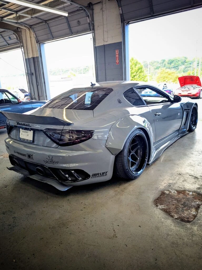 Maserati GranTurismo - Passenger's side, rear 3/4