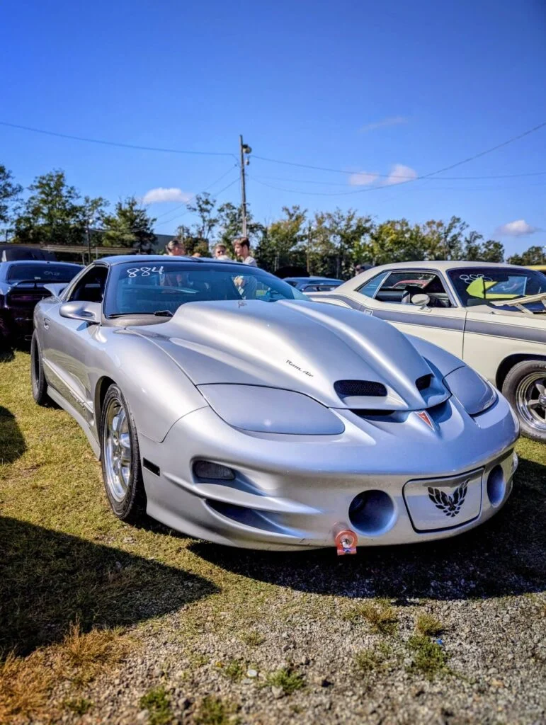 Pontiac Firebird Trans Am - Front 3/4