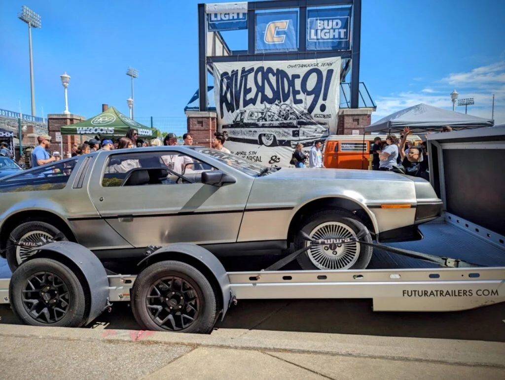 DeLorean - Passenger's side