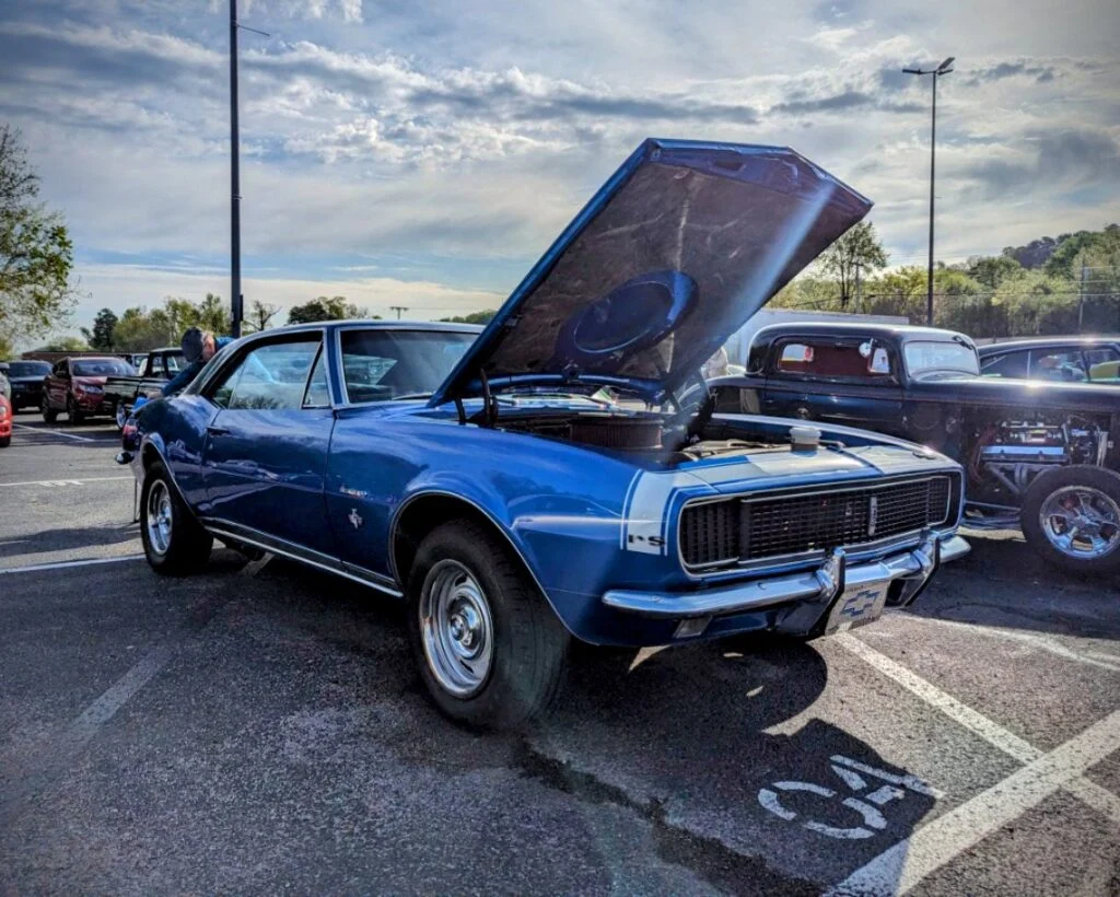 Chevrolet Camaro - Passenger’s side, front 3/4