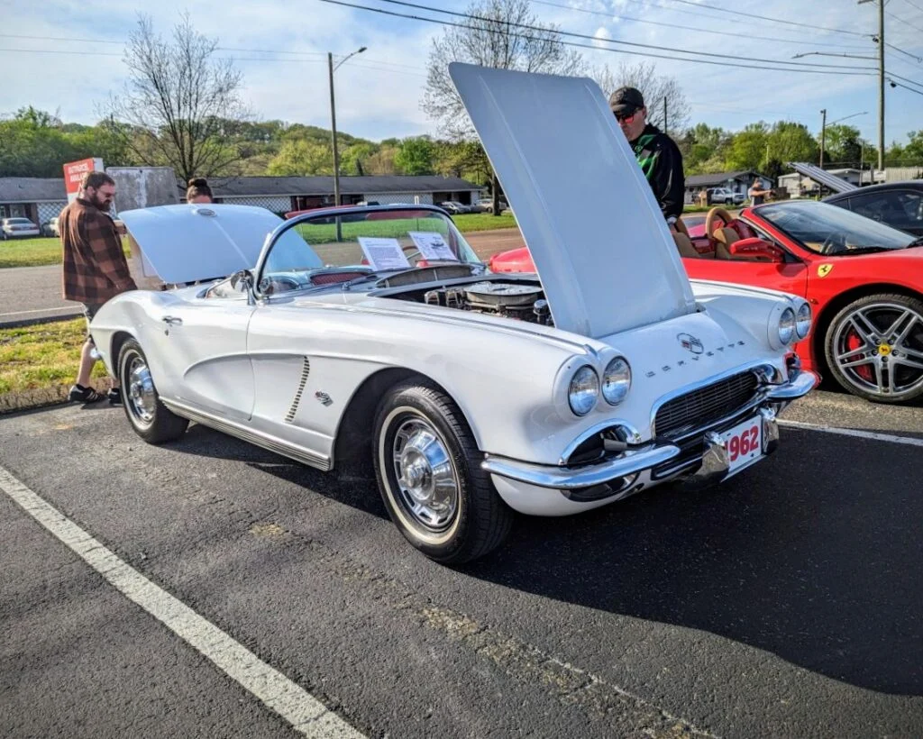 Chevrolet Corvette - Passenger’s side, front 3/4