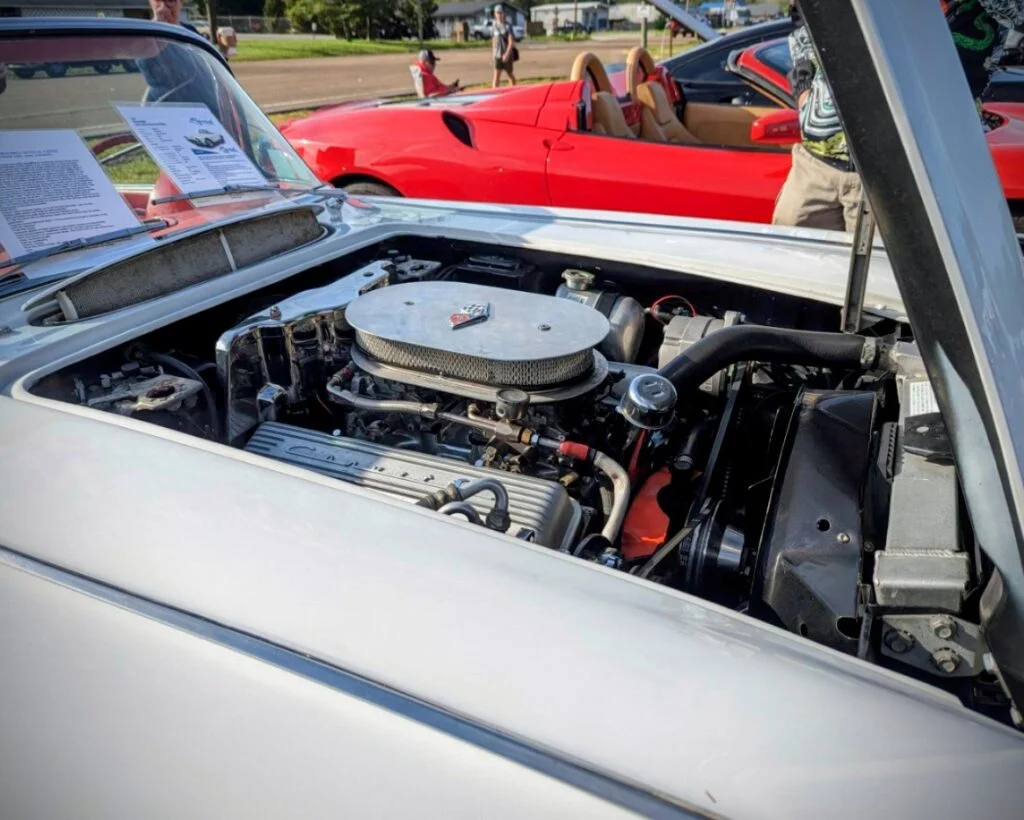 Chevrolet Corvette - Engine