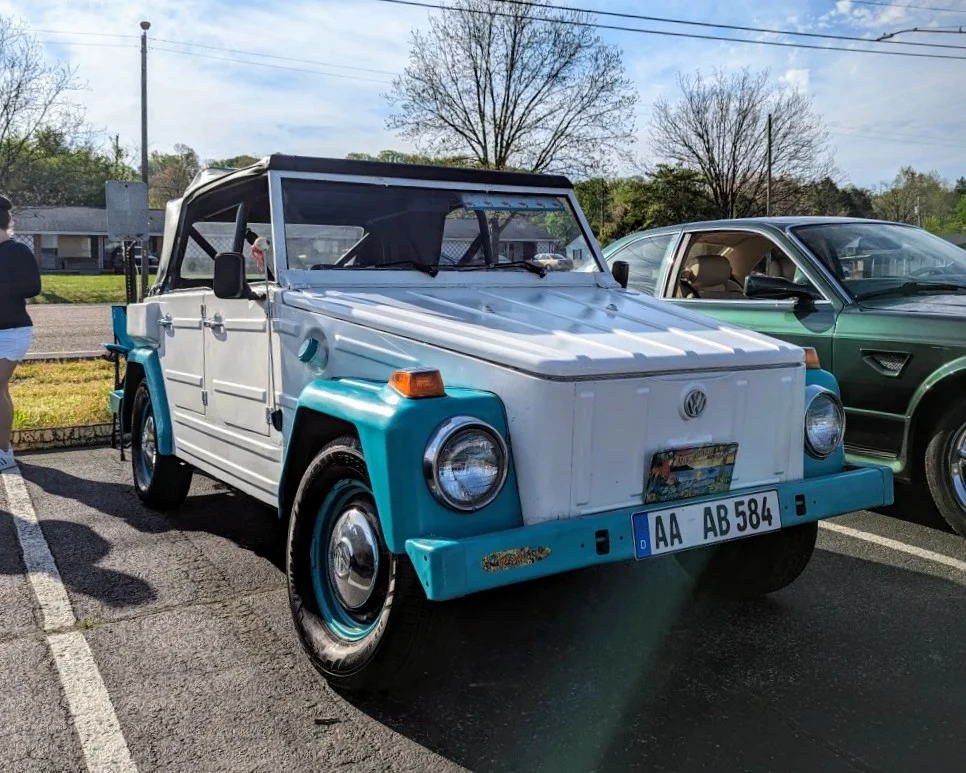 Volkswagen Thing - Passenger’s side, front 3/4