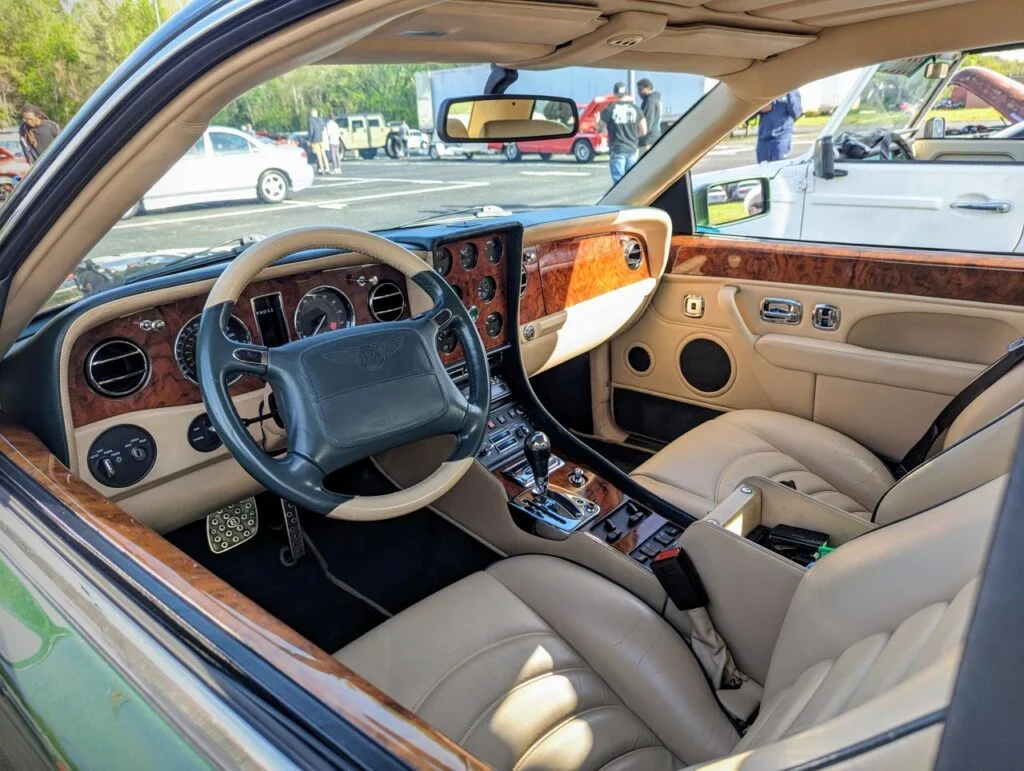 Bentley Continental R - Interior