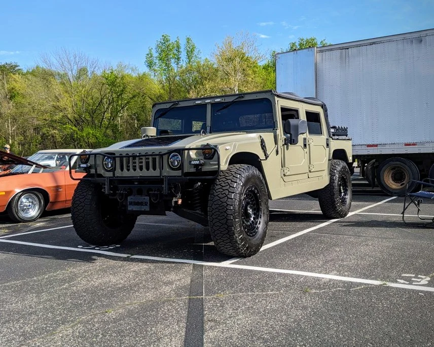 AM General Hummer H1 - Driver’s side, front 3/4
