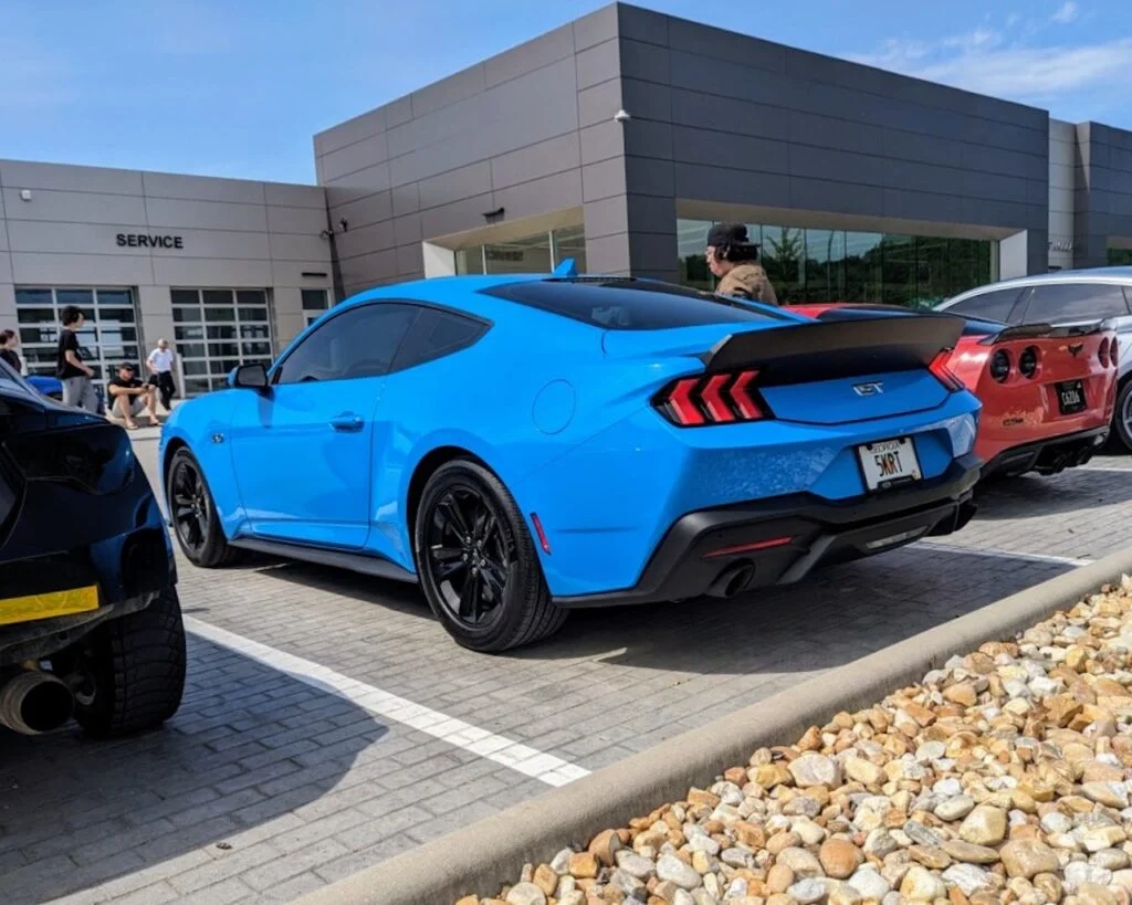 Ford Mustang - Driver's side, rear 3/4