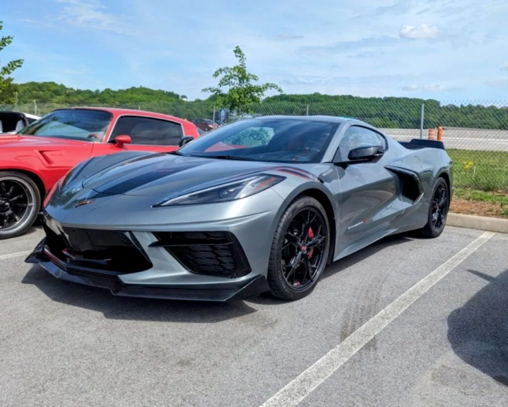 Chevrolet Corvette - Driver's side, front 3/4
