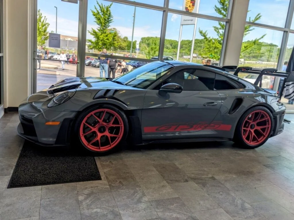 Porsche 911 - Driver's side