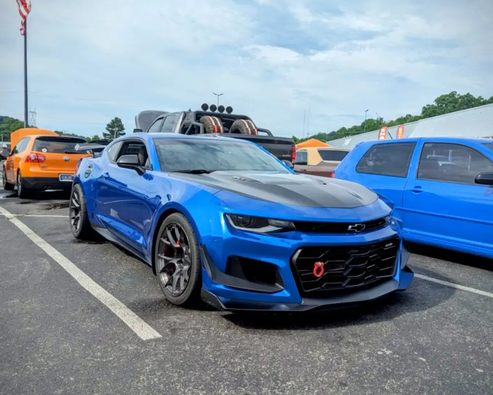 Chevrolet Camaro - Passenger's side, front 3/4