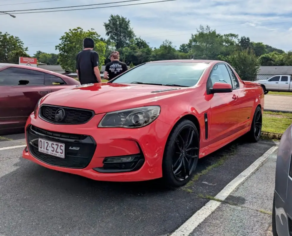 Holden Ute - Driver's side, front 3/4