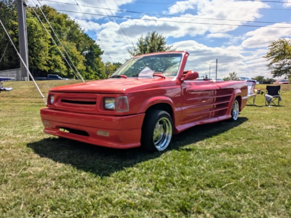Mazda B2000 - Driver's side, front 3/4
