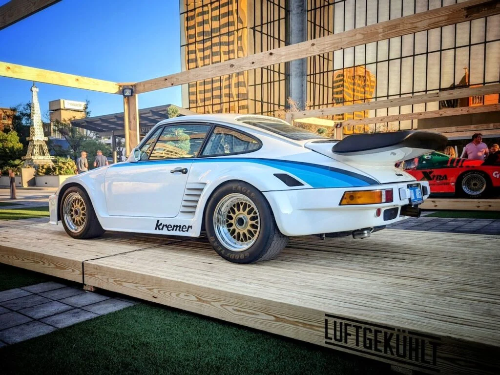 Porsche 930 Turbo - Driver's side, rear 3/4