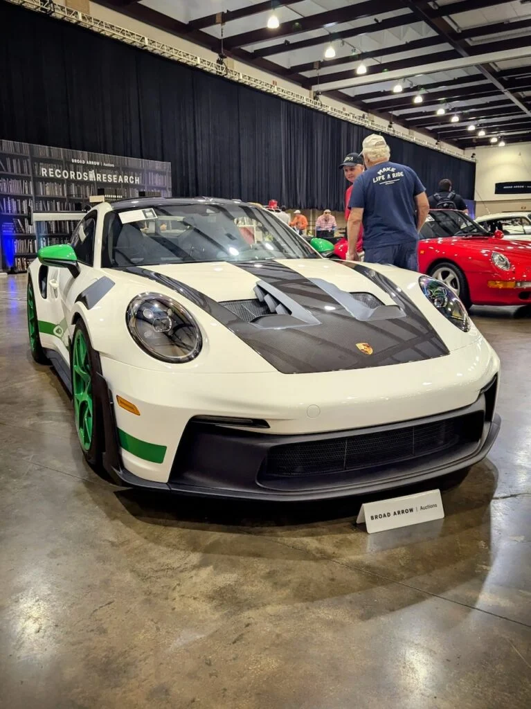 Porsche 911 GT3 RS - Passenger's side, front 3/4
