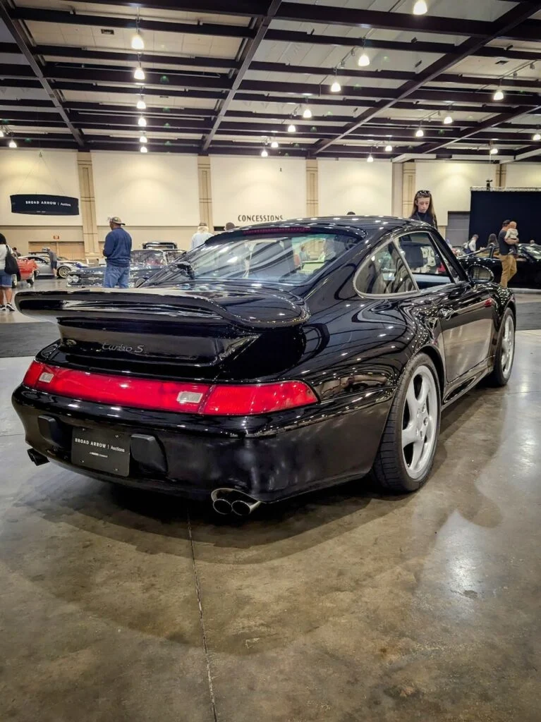 Porsche 911 (993) Turbo - Passenger's side, rear 3/4