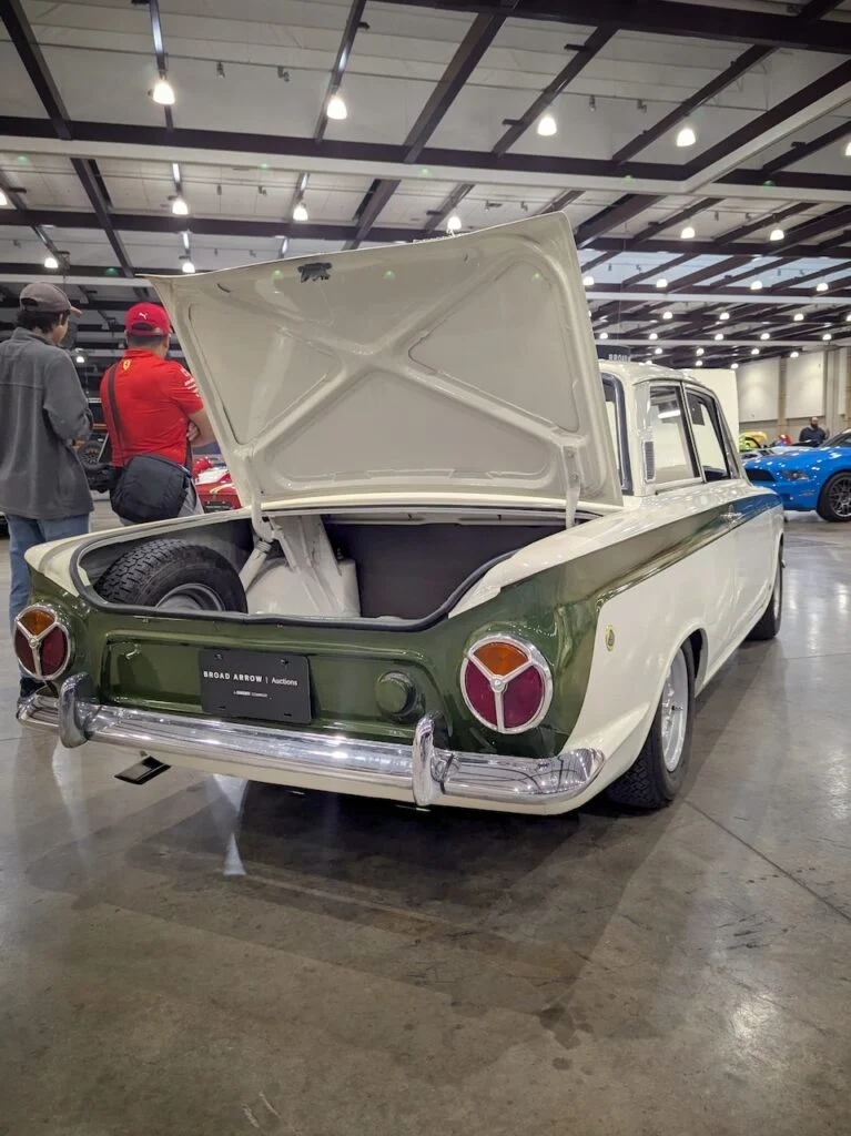 Ford Cortina Lotus Mk 1 - Passenger's side, rear 3/4