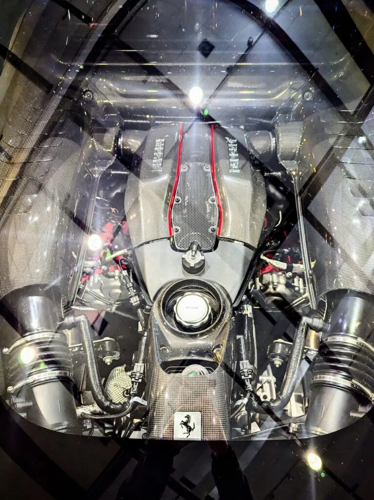 Ferrari 488 Pista - Engine