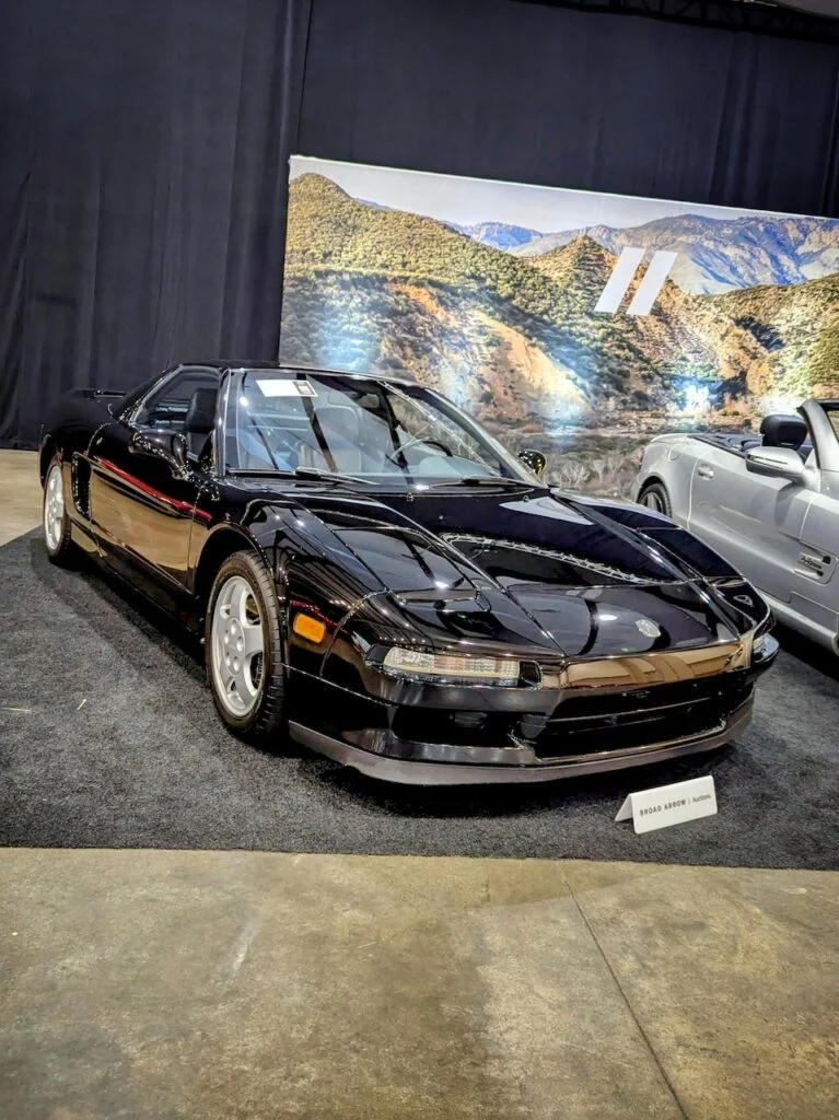 Acura NSX - Passenger's side, front 3/4