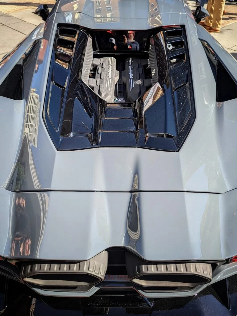 Lamborghini Revuelto - Rear deck