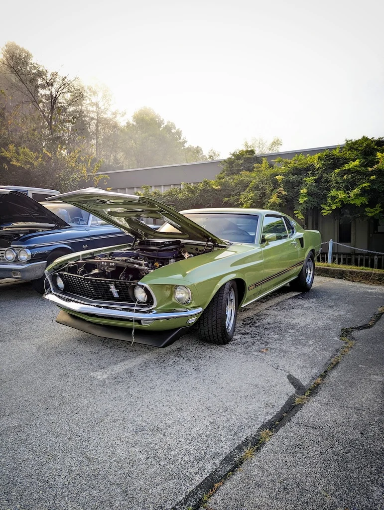 Ford Mustang - Driver's side, front 3/4
