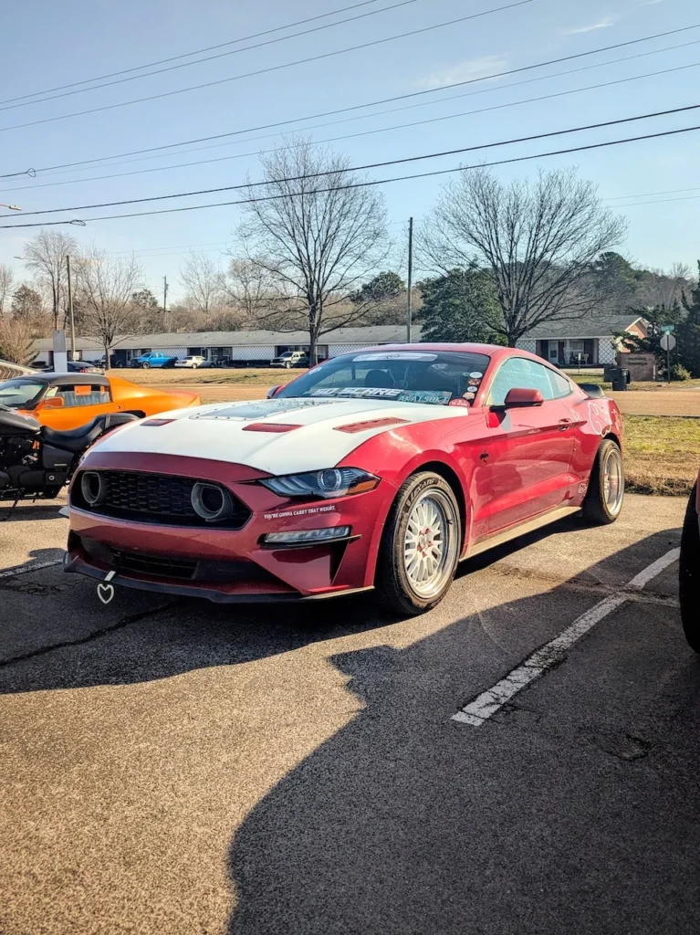 Ford Mustang - Driver's Side, Front 3/4