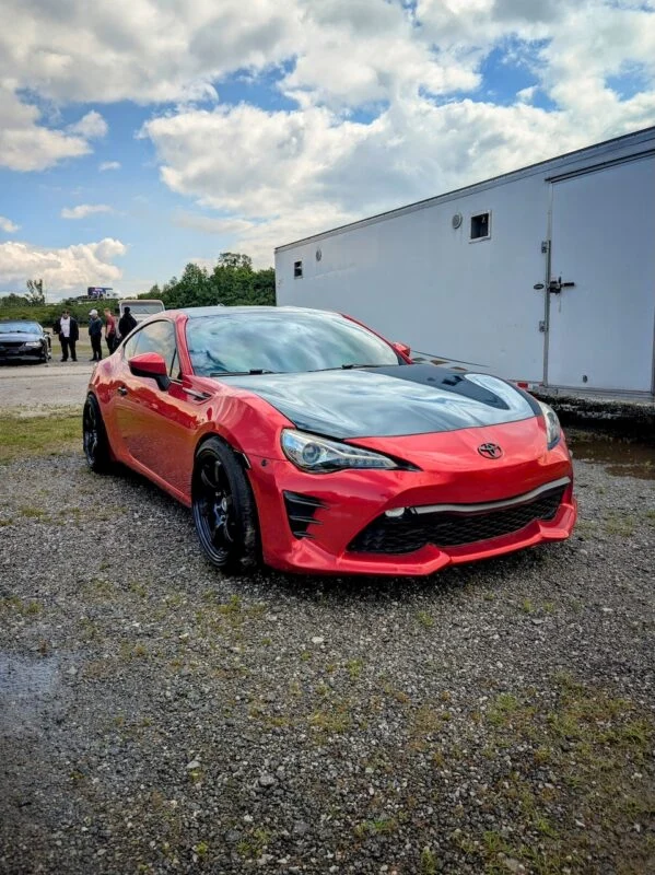 Toyota GT86 - Passenger's side, front 3/4