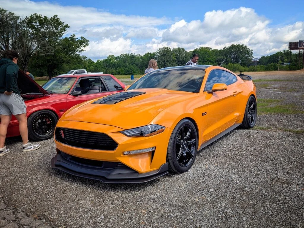 Ford Mustang GT - Driver's side, front 3/4