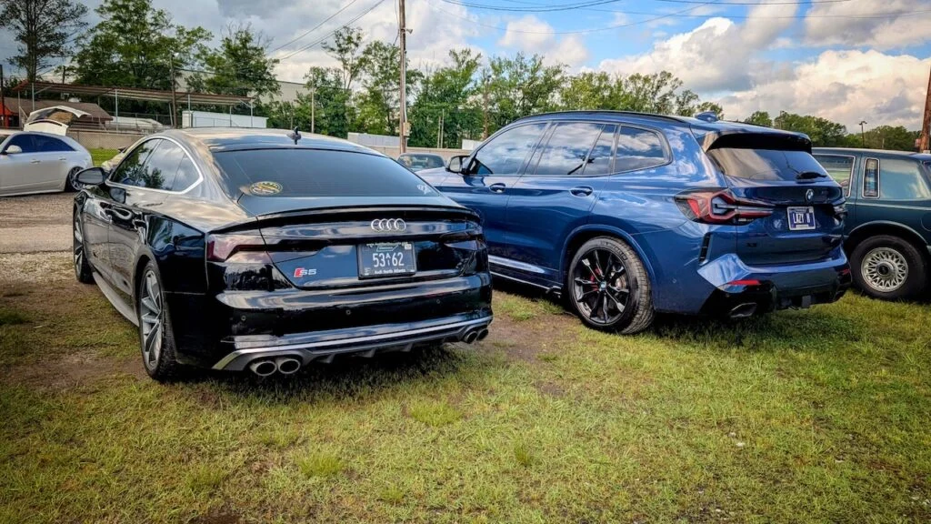 Audi S5 and BMW X3 M - Driver's side, rear 3/4
