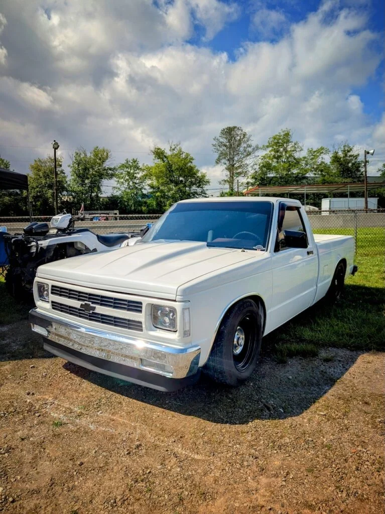 Chevrolet S-10 - Driver's side, front 3/4