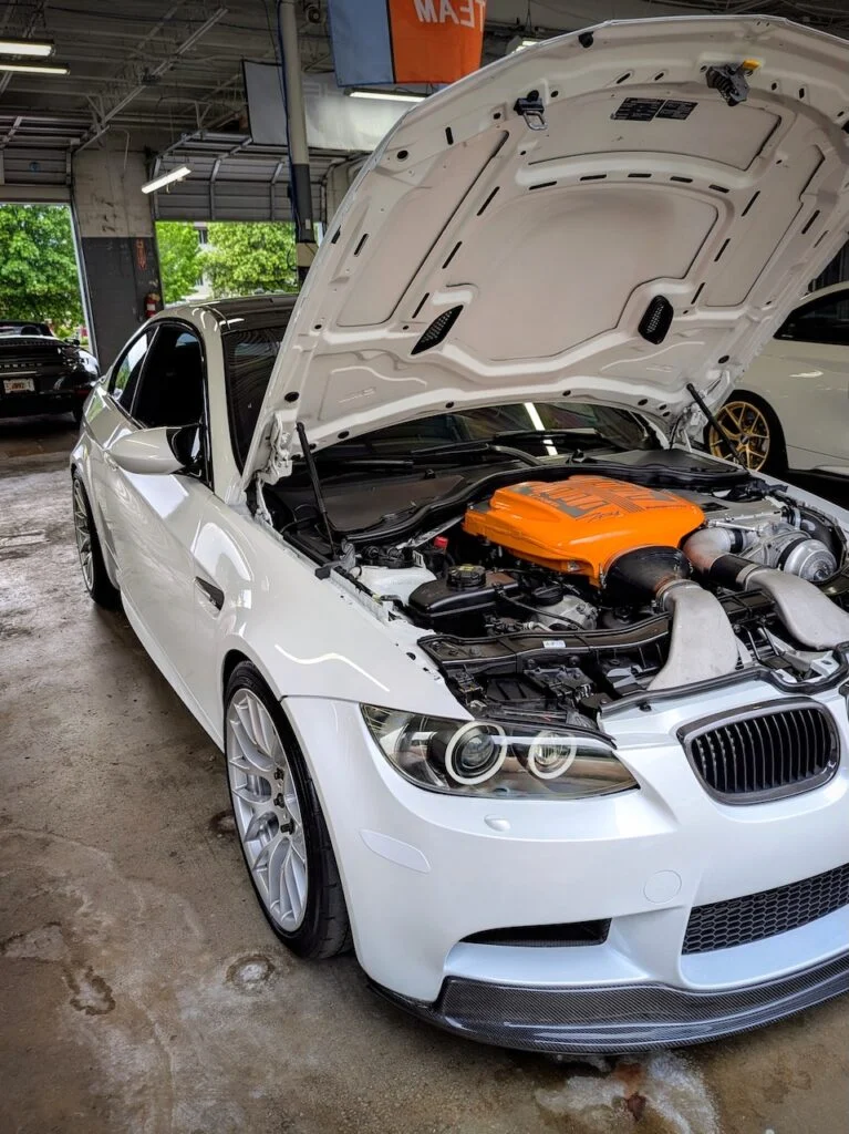 BMW M3 - Passenger's side, front 3/4