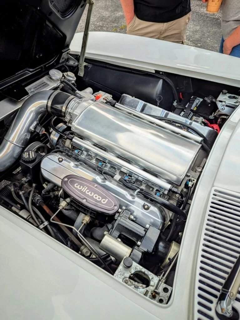 Chevrolet Corvette - Engine bay