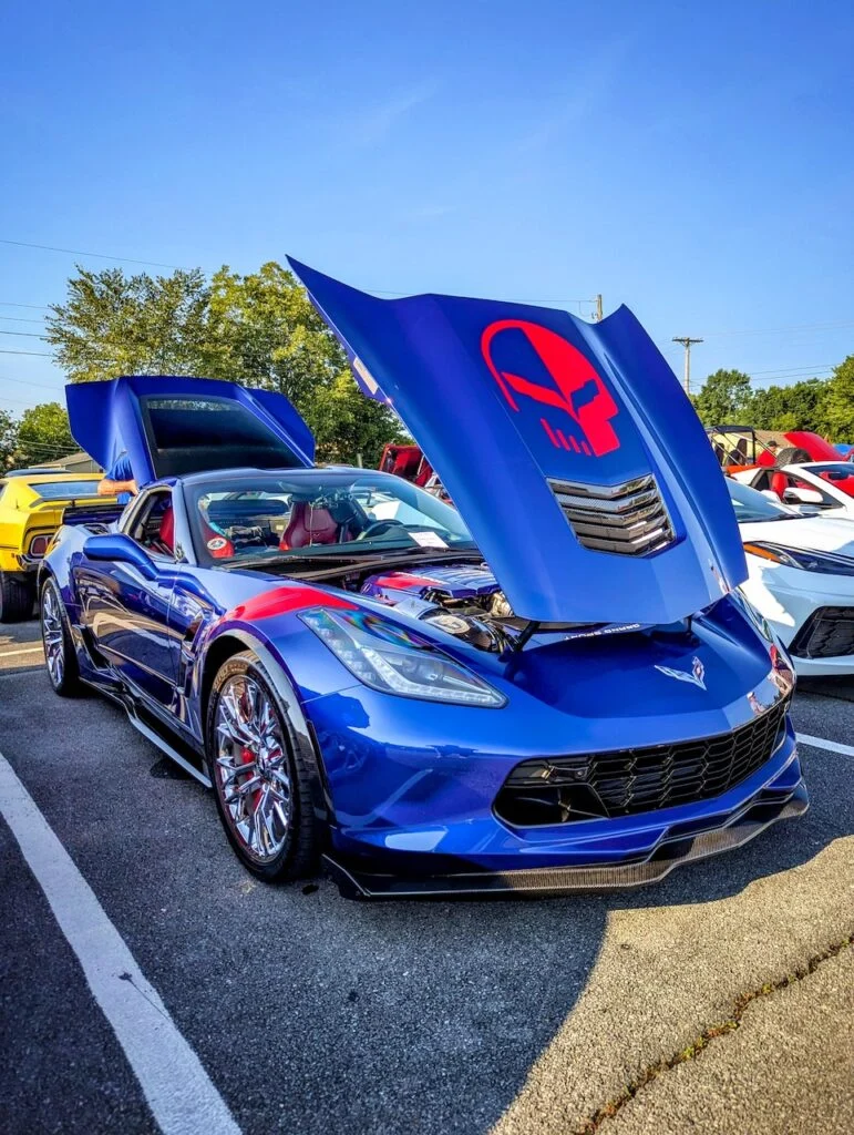 Chevrolet Grand Sport Corvette - Passenger's side, front 3/4