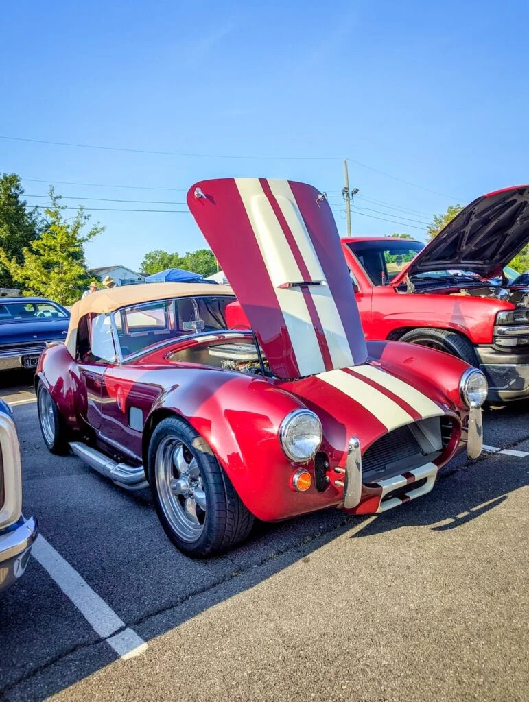 Shelby Cobra - Passenger's side, front 3/4