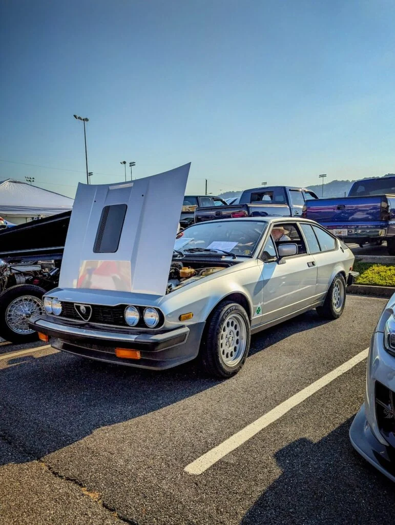 Alfa Romeo GTV6 - Driver's side, front 3/4
