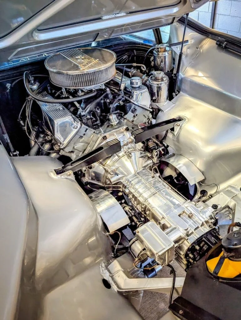 De Tomaso Pantera - Engine bay
