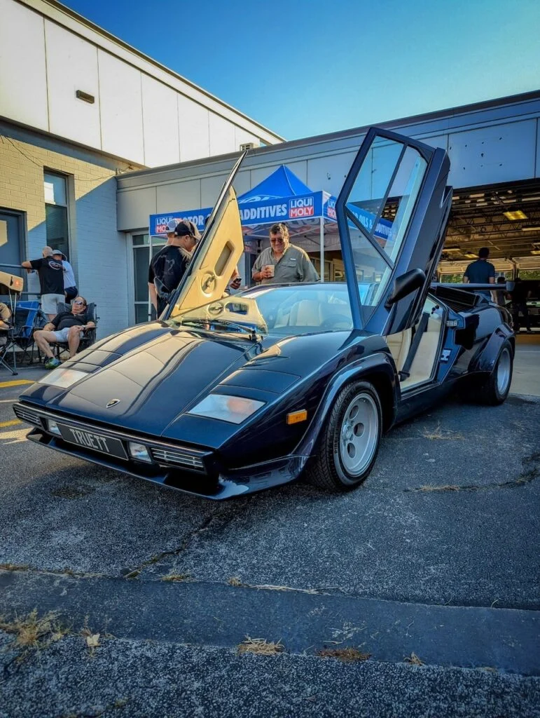 Lamborghini Countach - Driver's side, front 3/4